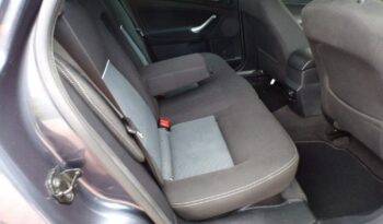 Ford Mondeo full