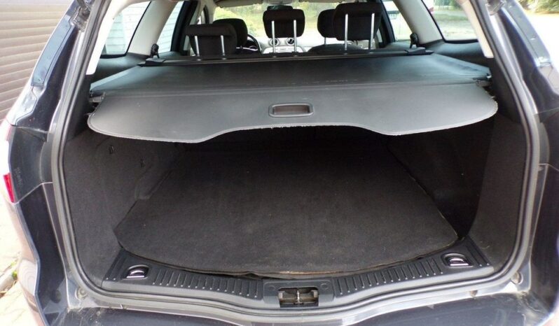 Ford Mondeo full