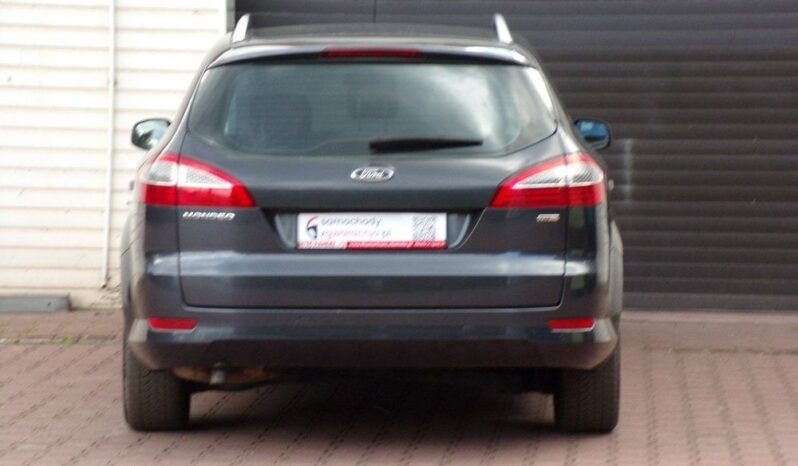 Ford Mondeo full