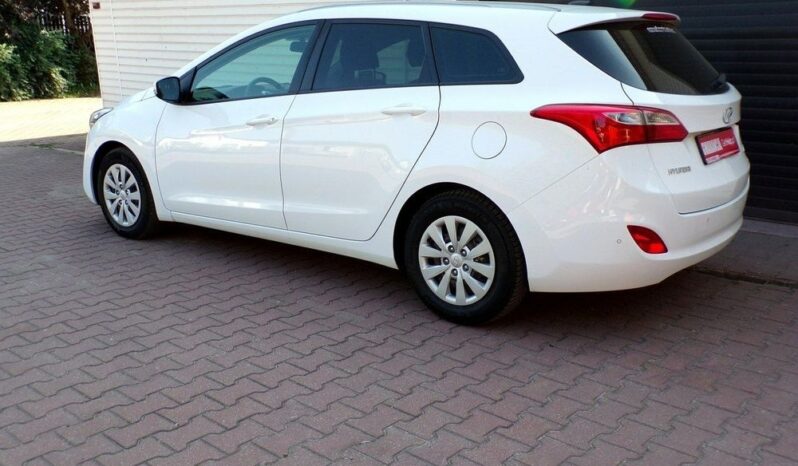 Hyundai i30 full
