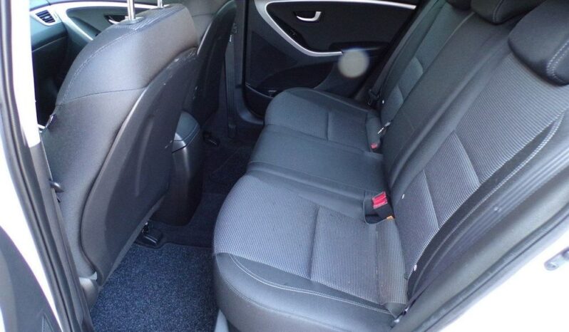 Hyundai i30 full