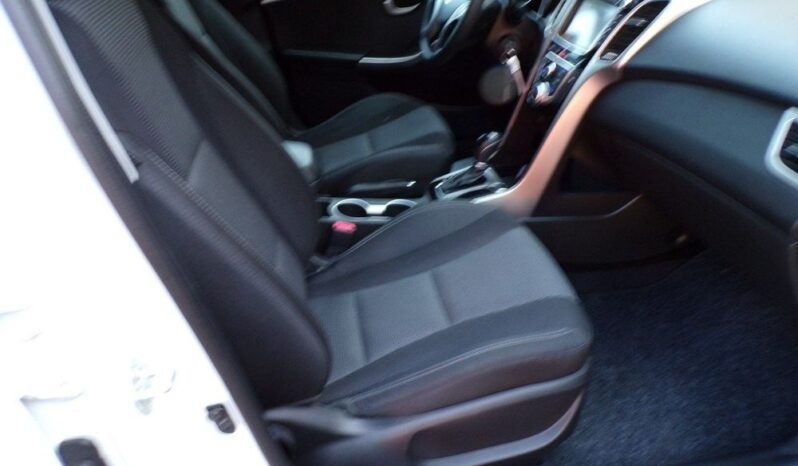 Hyundai i30 full
