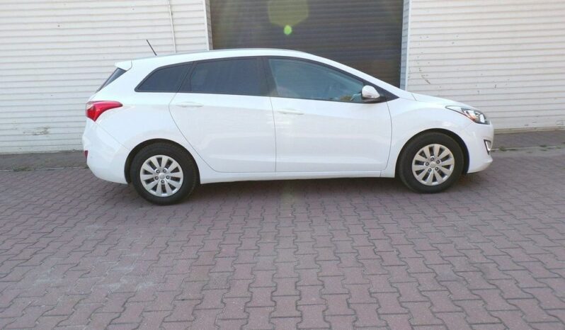 Hyundai i30 full