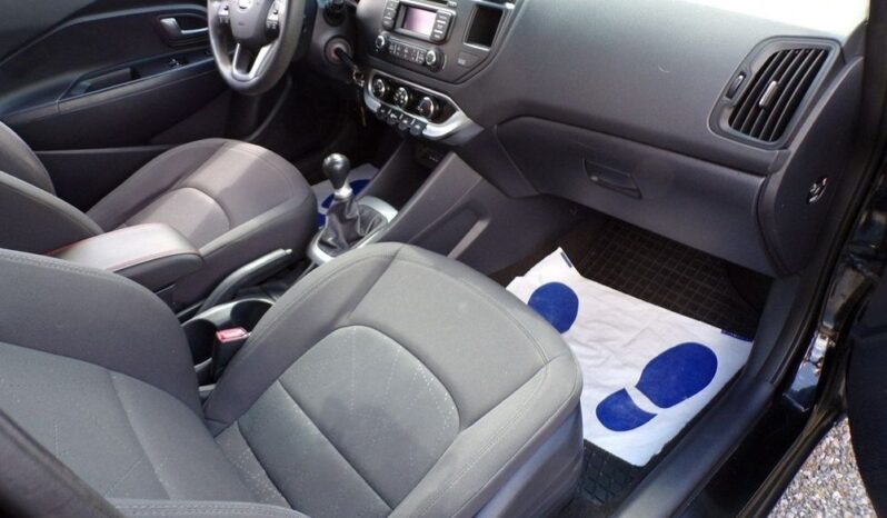 Kia Rio full