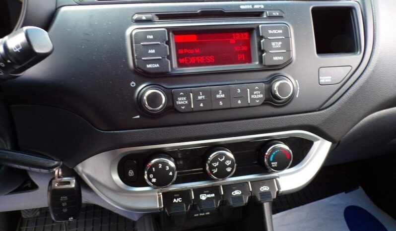 Kia Rio full