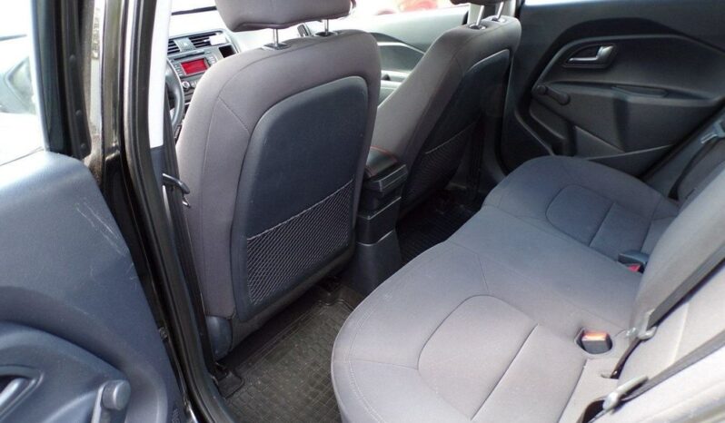 Kia Rio full