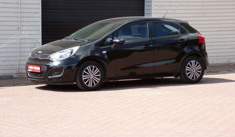 Kia Rio full