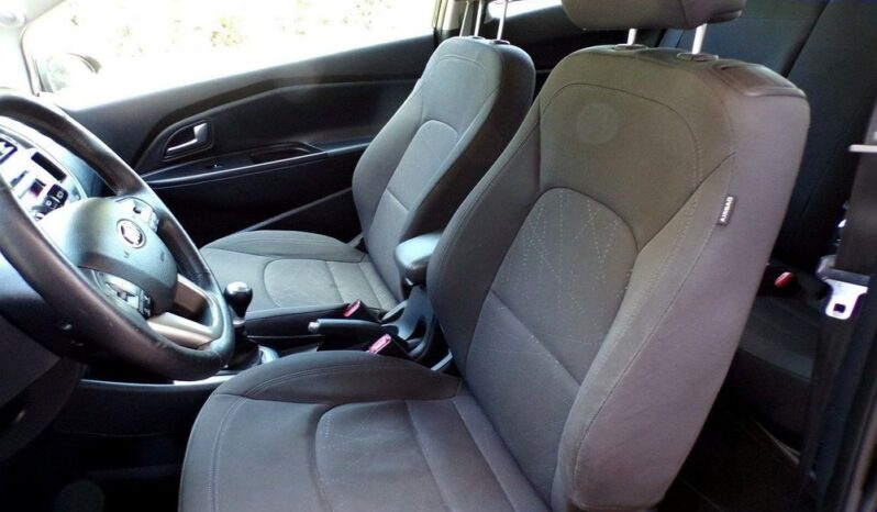 Kia Rio full