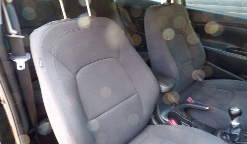 Kia Rio full