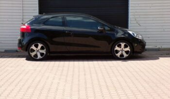 Kia Rio full