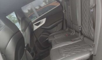 Audi Q8 full