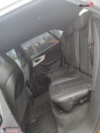 Audi Q8 full