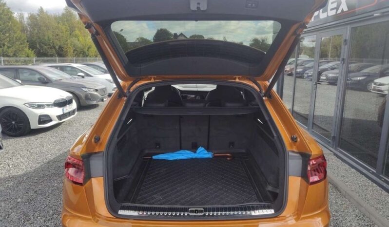 Audi Q8 full