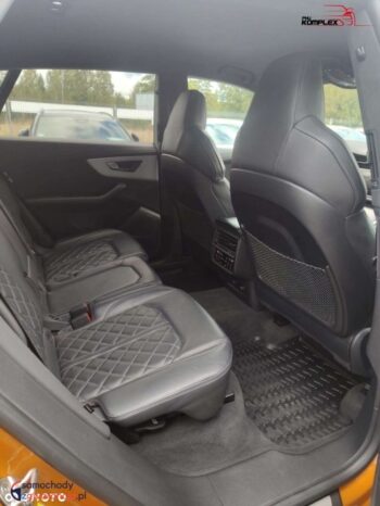 Audi Q8 full