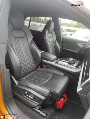 Audi Q8 full