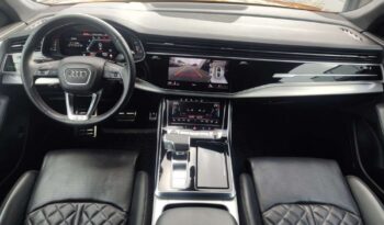 Audi Q8 full