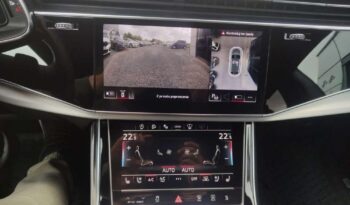 Audi Q8 full