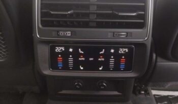 Audi Q8 full