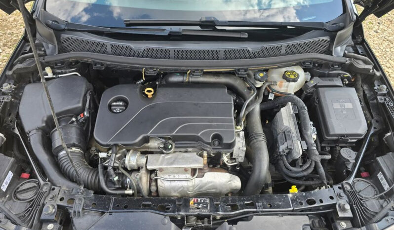 Opel Astra full