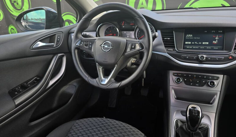 Opel Astra full