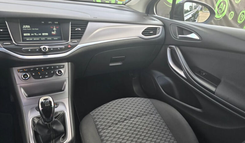 Opel Astra full
