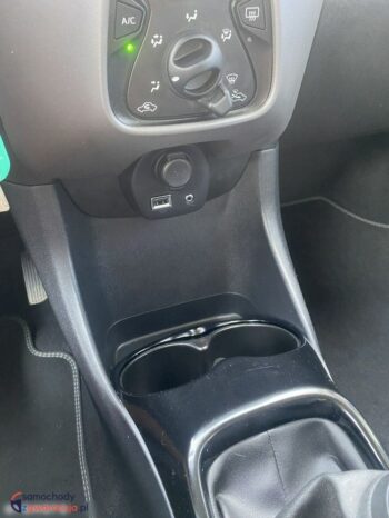 Peugeot 108 full