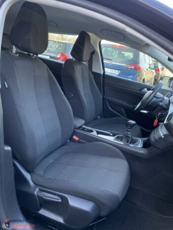 Peugeot 308 full