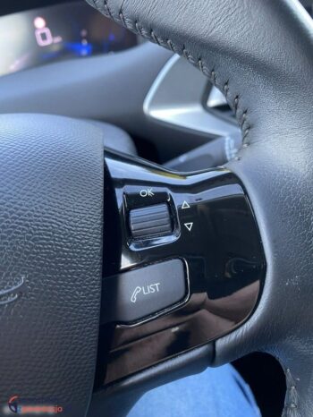 Peugeot 308 full