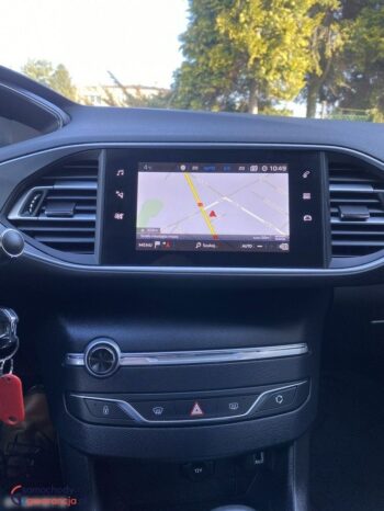 Peugeot 308 full