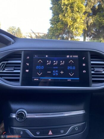 Peugeot 308 full