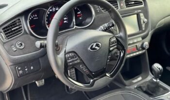 Kia Ceed 1.6 GDI ISG SW Platinum Edition full