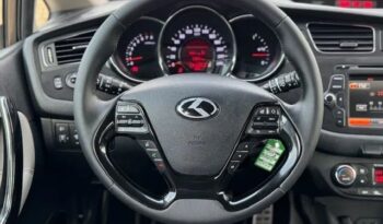 Kia Ceed 1.6 GDI ISG SW Platinum Edition full