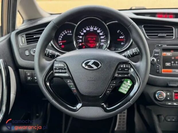 Kia Ceed 1.6 GDI ISG SW Platinum Edition full