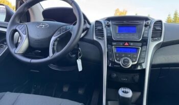 Hyundai i30 full