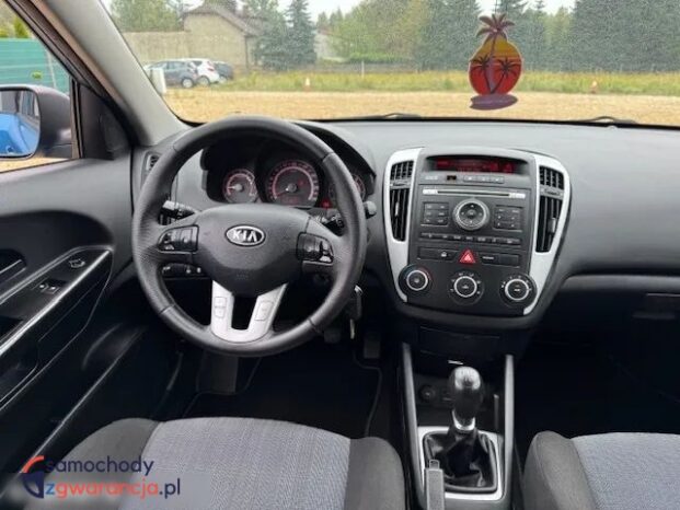 Kia Ceed full