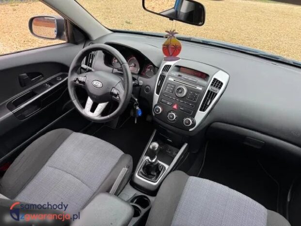 Kia Ceed full