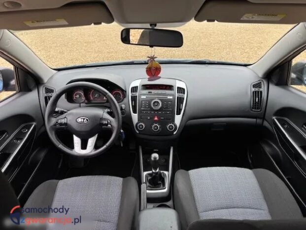 Kia Ceed full