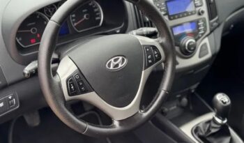 Hyundai i30 full