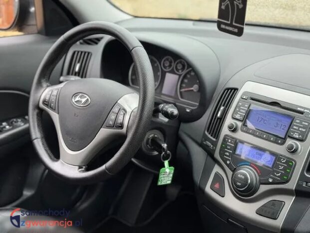 Hyundai i30 full