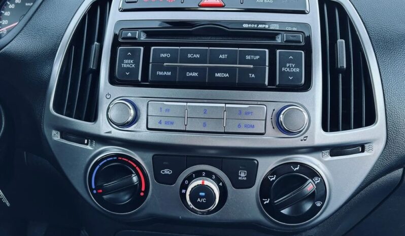 Hyundai i20 1.2 Classic full