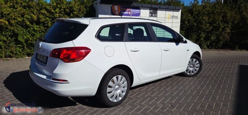 Opel Astra 1.6 Sports Tourer Design Edition full
