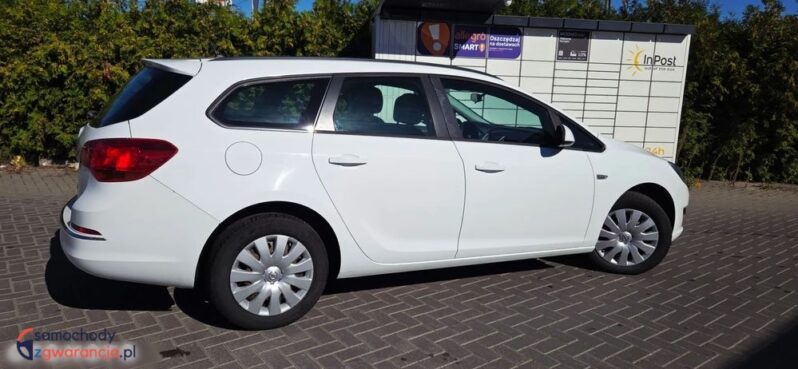 Opel Astra 1.6 Sports Tourer Design Edition full