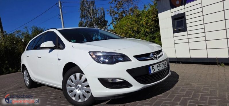 Opel Astra 1.6 Sports Tourer Design Edition full