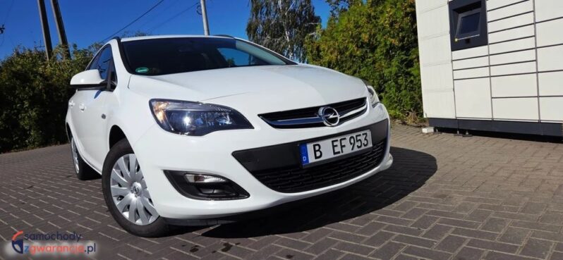Opel Astra 1.6 Sports Tourer Design Edition full