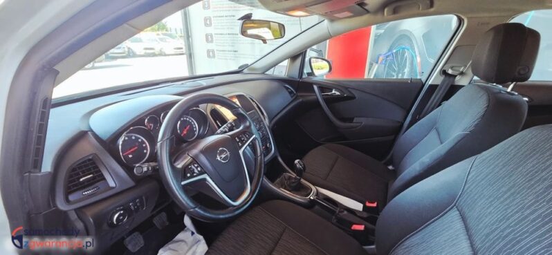 Opel Astra 1.6 Sports Tourer Design Edition full