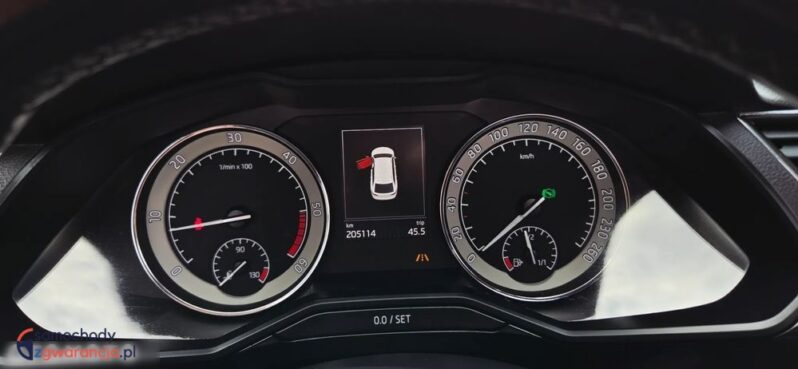 Skoda Superb Combi 2.0 TDI DSG L&K full