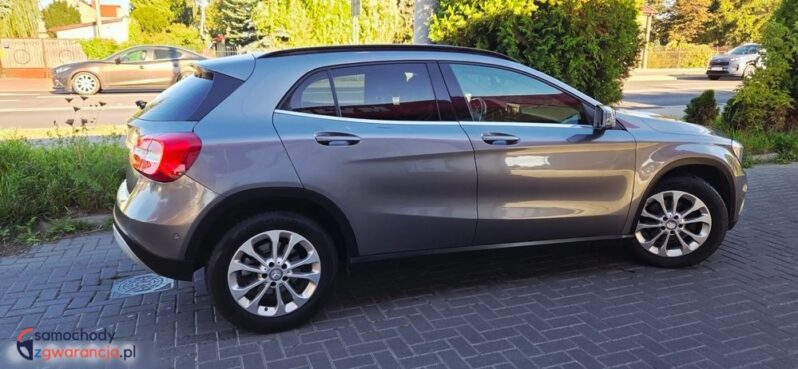 Mercedes-Benz GLA full