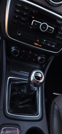 Mercedes-Benz GLA full