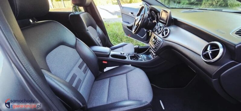 Mercedes-Benz GLA full