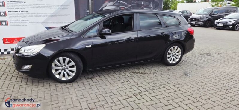 Opel Astra 2.0 CDTI DPF Automatik Design Edition full